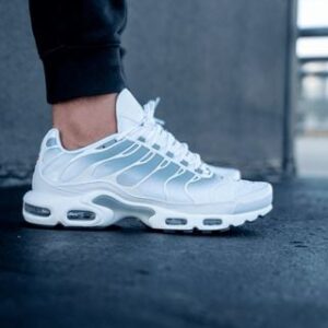 N1ke sneakers y