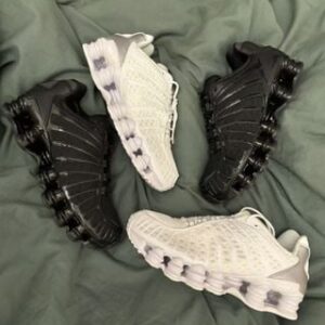 N1ke sneakers y