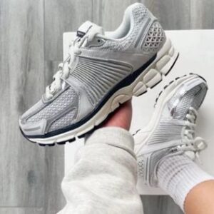 N1ke sneakers y