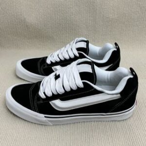 V@nnz shoes y